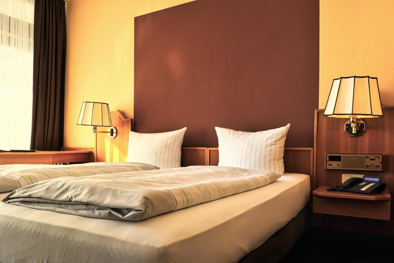 Reichels Parkhotel Бад-Виндсхайм Экстерьер фото