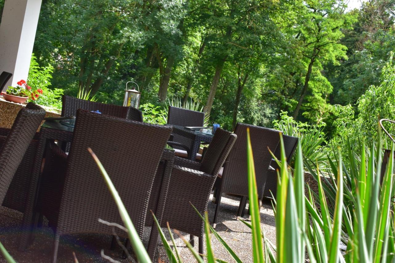 Reichels Parkhotel Бад-Виндсхайм Экстерьер фото