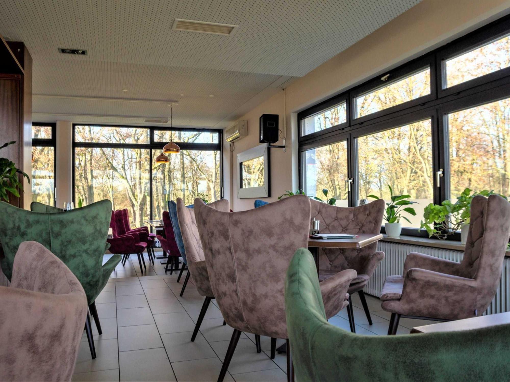 Reichels Parkhotel Бад-Виндсхайм Экстерьер фото