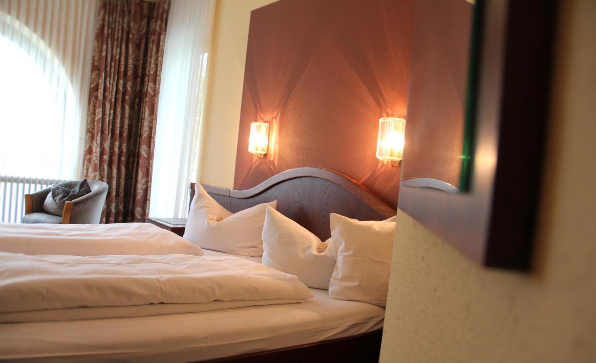 Reichels Parkhotel Бад-Виндсхайм Экстерьер фото